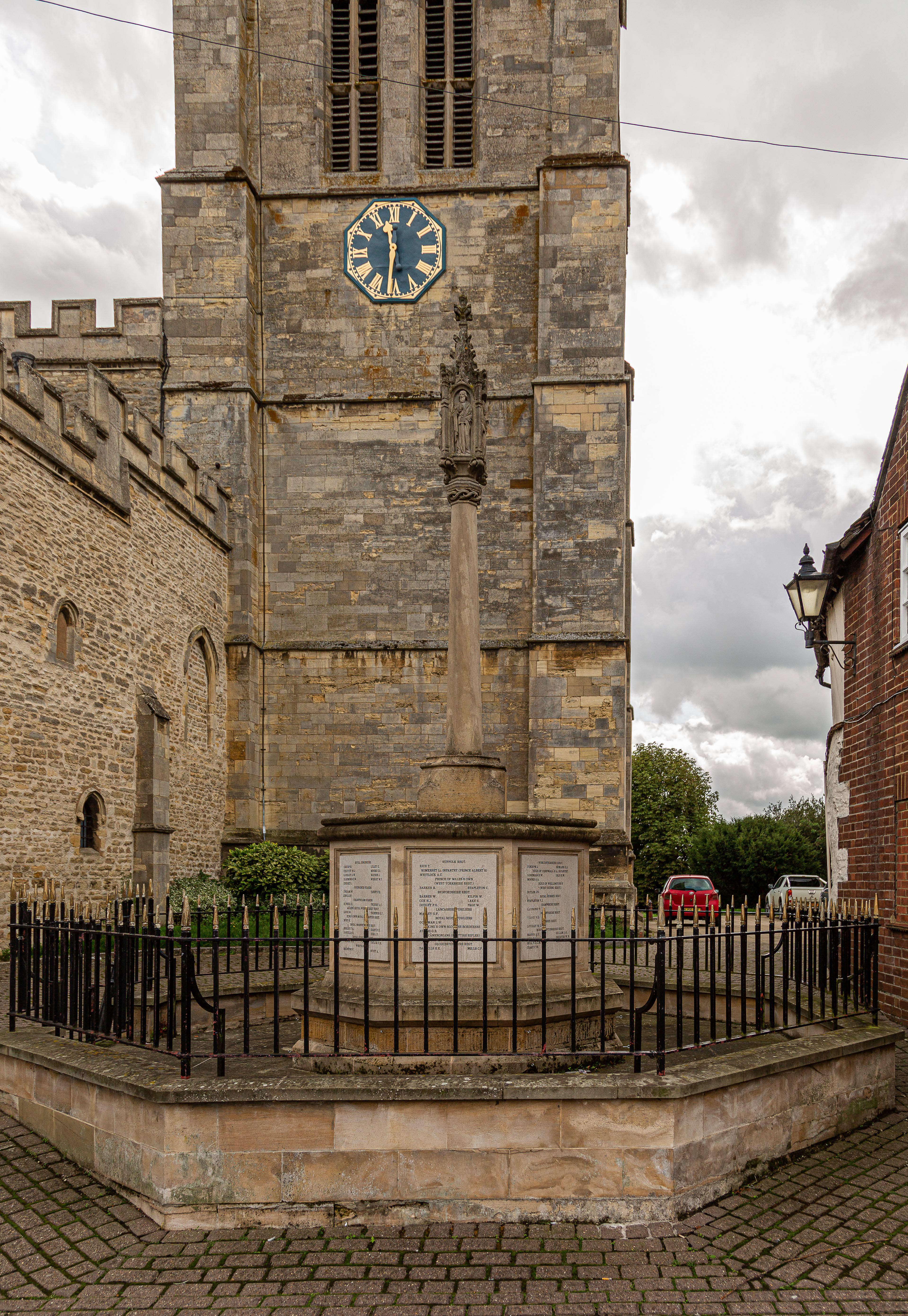 Newport Pagnell War Memorial